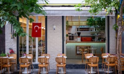 coffee shops nearby